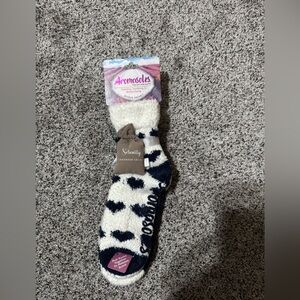 NWT MinxNY Aromasoles Women's Lavender & Shea Butter Infused Socks (2 Pairs)